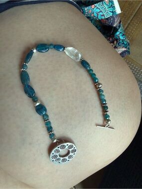 Teal Stone Beaded Bracelet with Silver Toggle